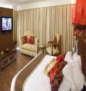The Platinum, Boutique Business